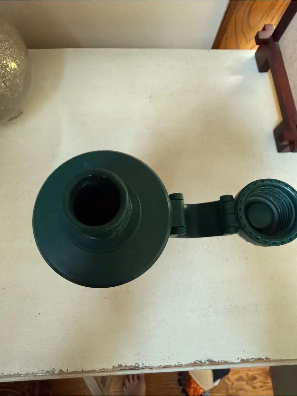 Stanley Green Stainless Vacuum Flask with Dark Green Cap - Picture 5 of 11